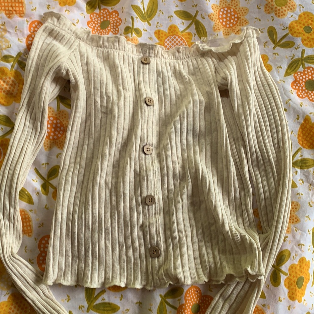 NWT!! Off the shoulder top